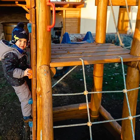 Mezes Vendeghaz Es Apiterapias Koezpont 4* Vizsoly