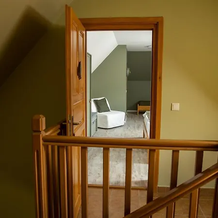 Guest house Mezes Vendeghaz Es Apiterapias Koezpont Vizsoly